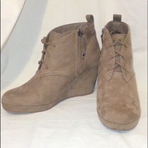 Wedge heel boots